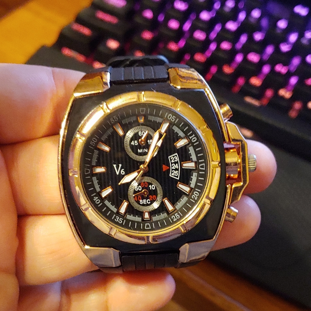 Sold-V6 quartz watch